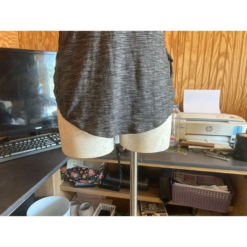 Lululemon Var-City Crisscross Side Tank, Heathered Black &‎ Gray Size 6??